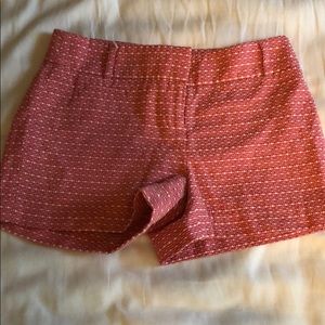 LOFT Hidden button shorts, textured